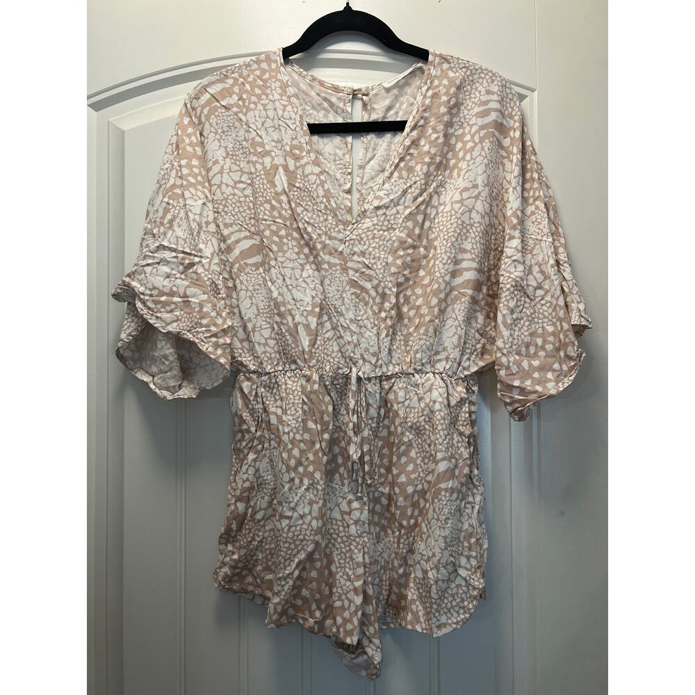 Honey Punch Women’s‎ V Neck 3/4 Sleeve Summer Casual Romper Size S Beige White